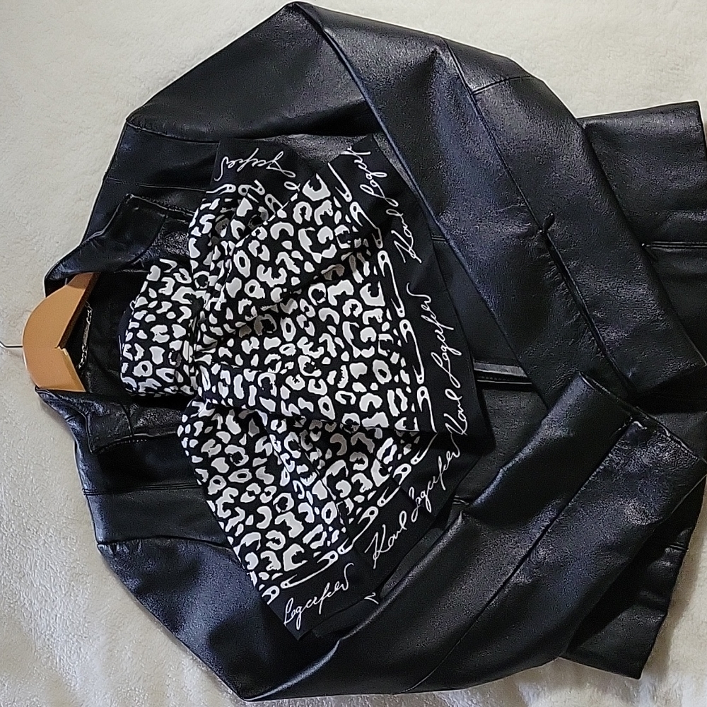 VINTAGE GENUINE LEATHER JACKET - Picture 2 of 16